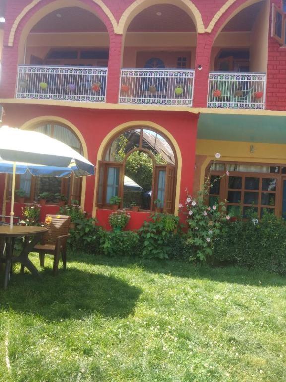 Wani Guest House Gulmarg Kültér fotó